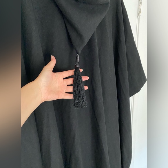 Zara Thick flared sleeve Long HOODED CAPE limited edition Tassel poncho - Picture 13 of 16